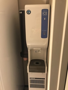 フロント