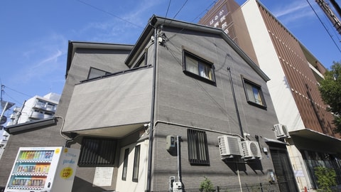 Primary image