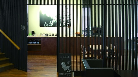 Lobby lounge