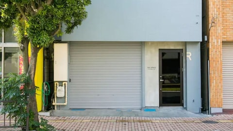 Primary image