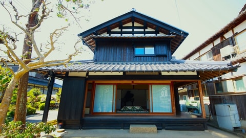 Primary image