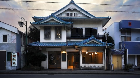 Primary image