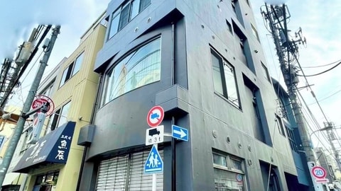 Primary image