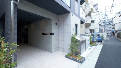 Primary image