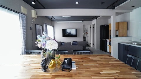 Primary image