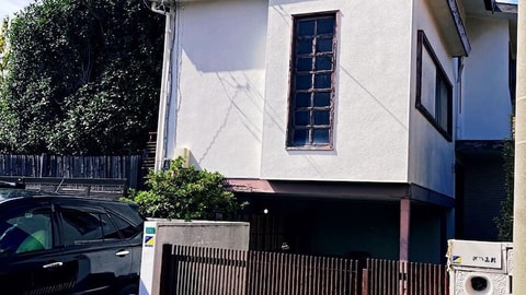 Primary image