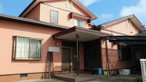 Primary image