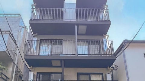 Primary image