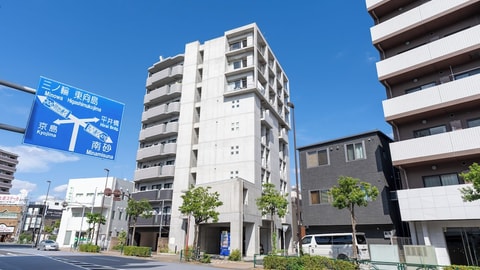 Primary image