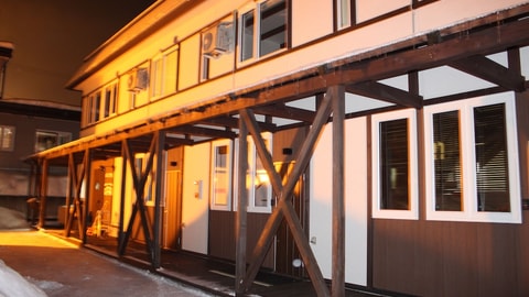 Primary image