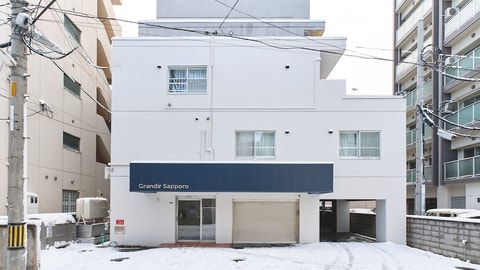 Primary image