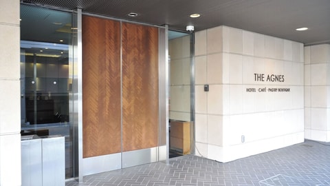 Primary image