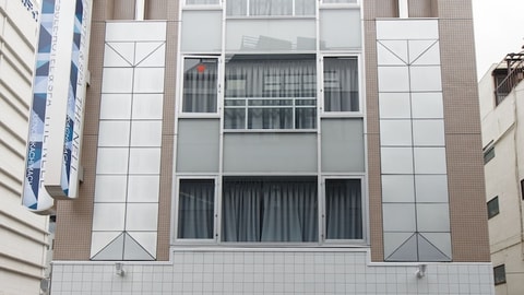 Primary image