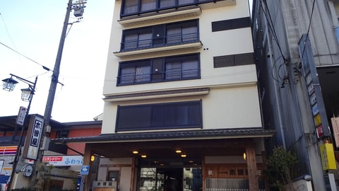 Primary image
