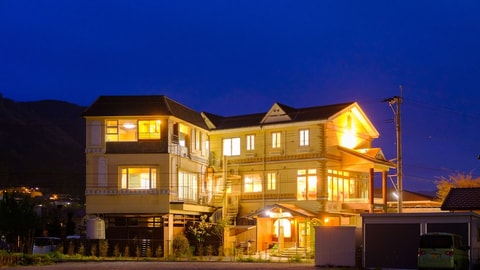 Primary image