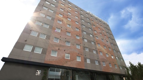 Primary image