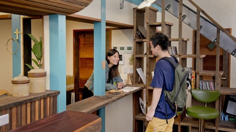 Check-in/check-out kiosk