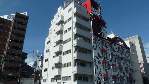 Primary image