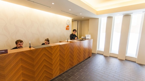 Check-in/check-out kiosk