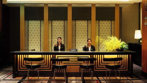 Concierge desk