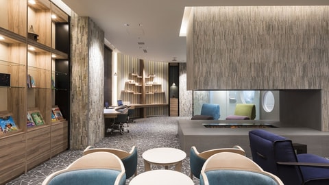 Lobby lounge