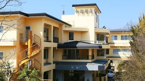 Primary image
