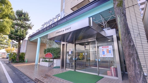 Primary image