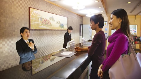 Check-in/check-out kiosk