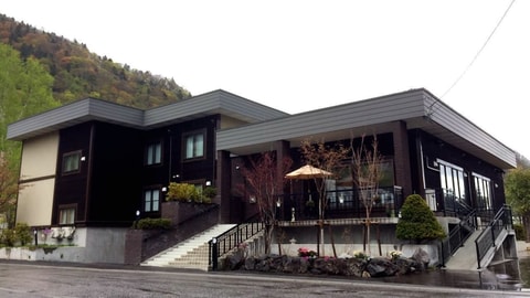 Primary image