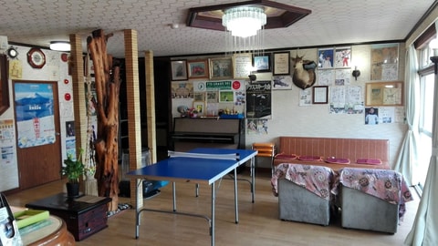 Lobby lounge