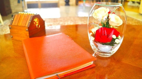 Concierge desk