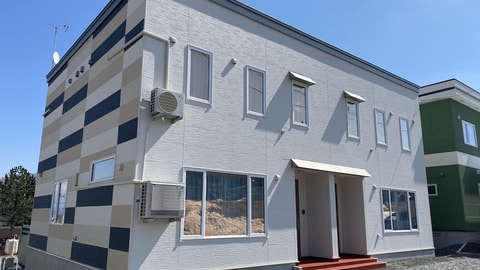 Primary image