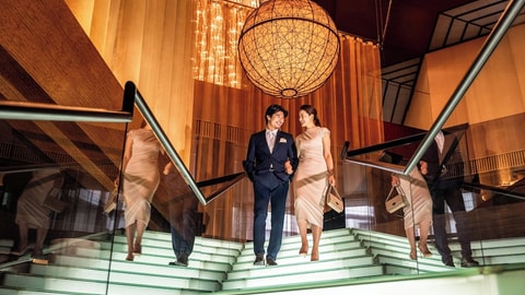 Lobby lounge