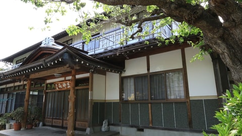 Primary image
