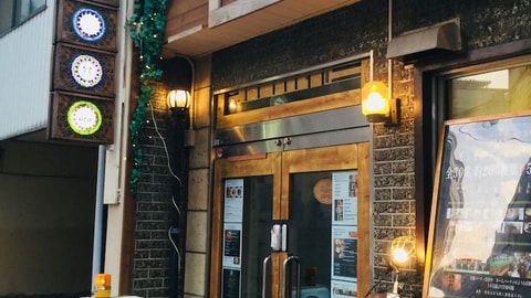 Primary image