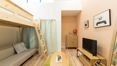 Primary image