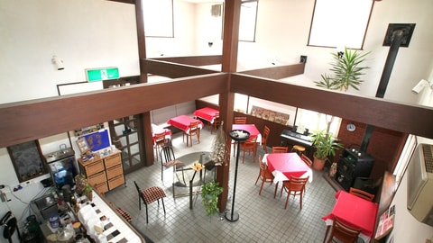 Lobby lounge