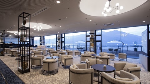 Lobby lounge