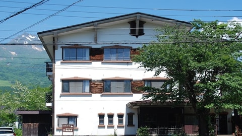 Primary image