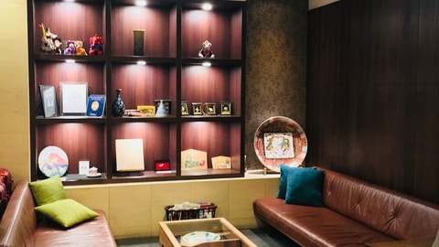 Lobby sitting area