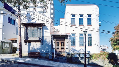 Primary image
