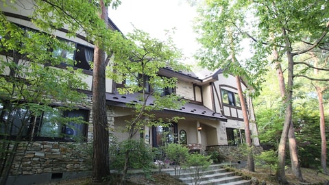 Primary image