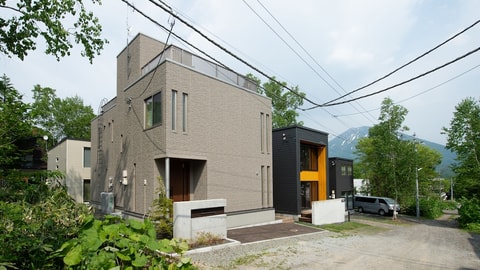 Primary image