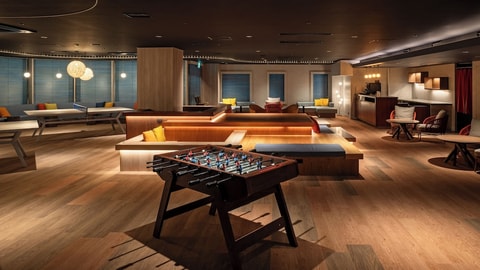Lobby lounge