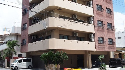 Primary image