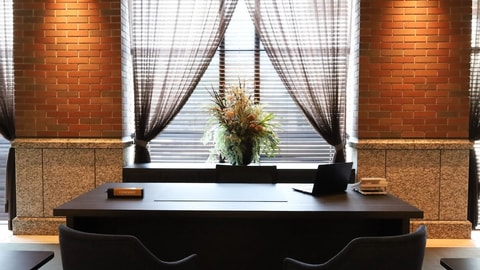 Concierge desk