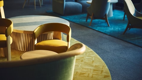Lobby lounge