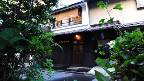 Primary image