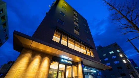 Primary image