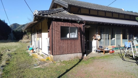 Primary image